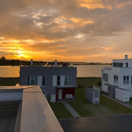 Semesterbostad Schleivilla Hafenmeister By Seeblick Ferien Oro, Billardtisch, Kamin, Sauna